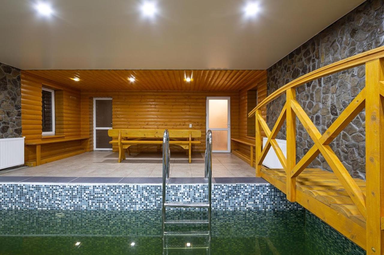 Panska Rovin Hotel Мохнате Екстер'єр фото
