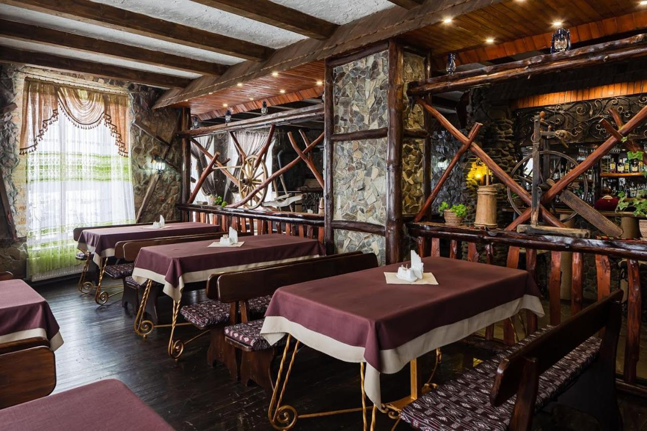 Panska Rovin Hotel Мохнате Екстер'єр фото