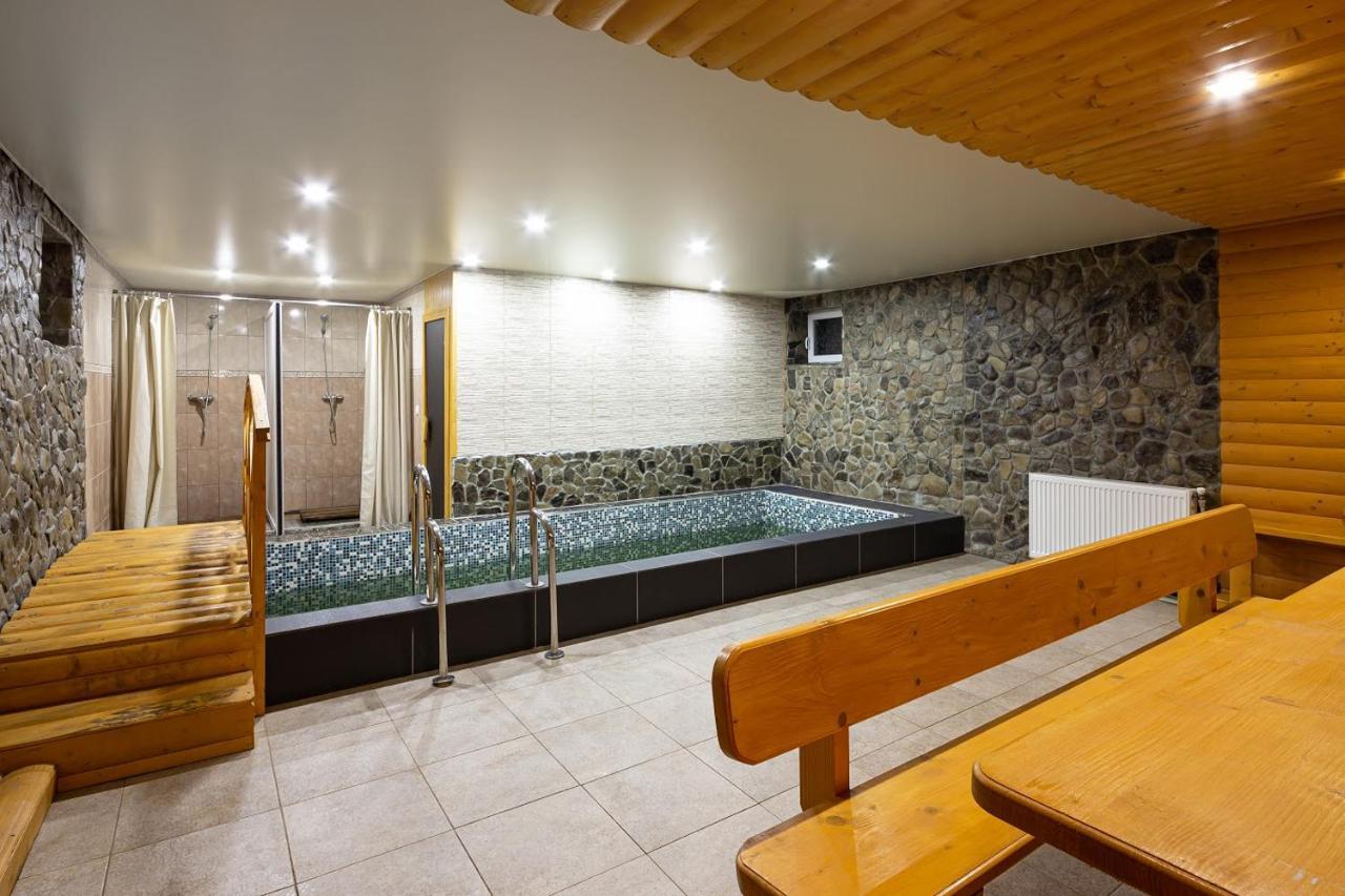 Panska Rovin Hotel Мохнате Екстер'єр фото